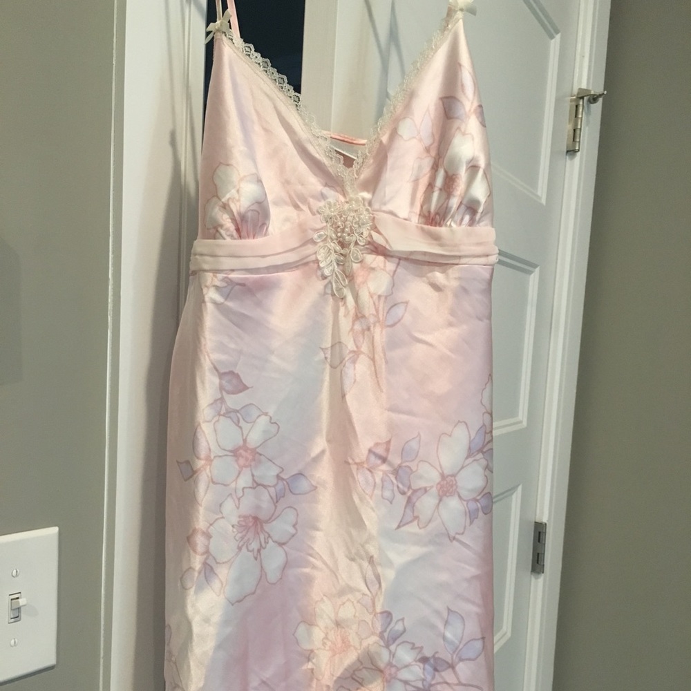 NWOT apt 9 nightie size large